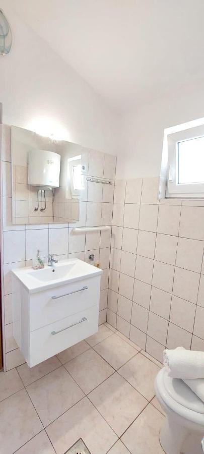 Grgo Apartments Drage Bagian luar foto