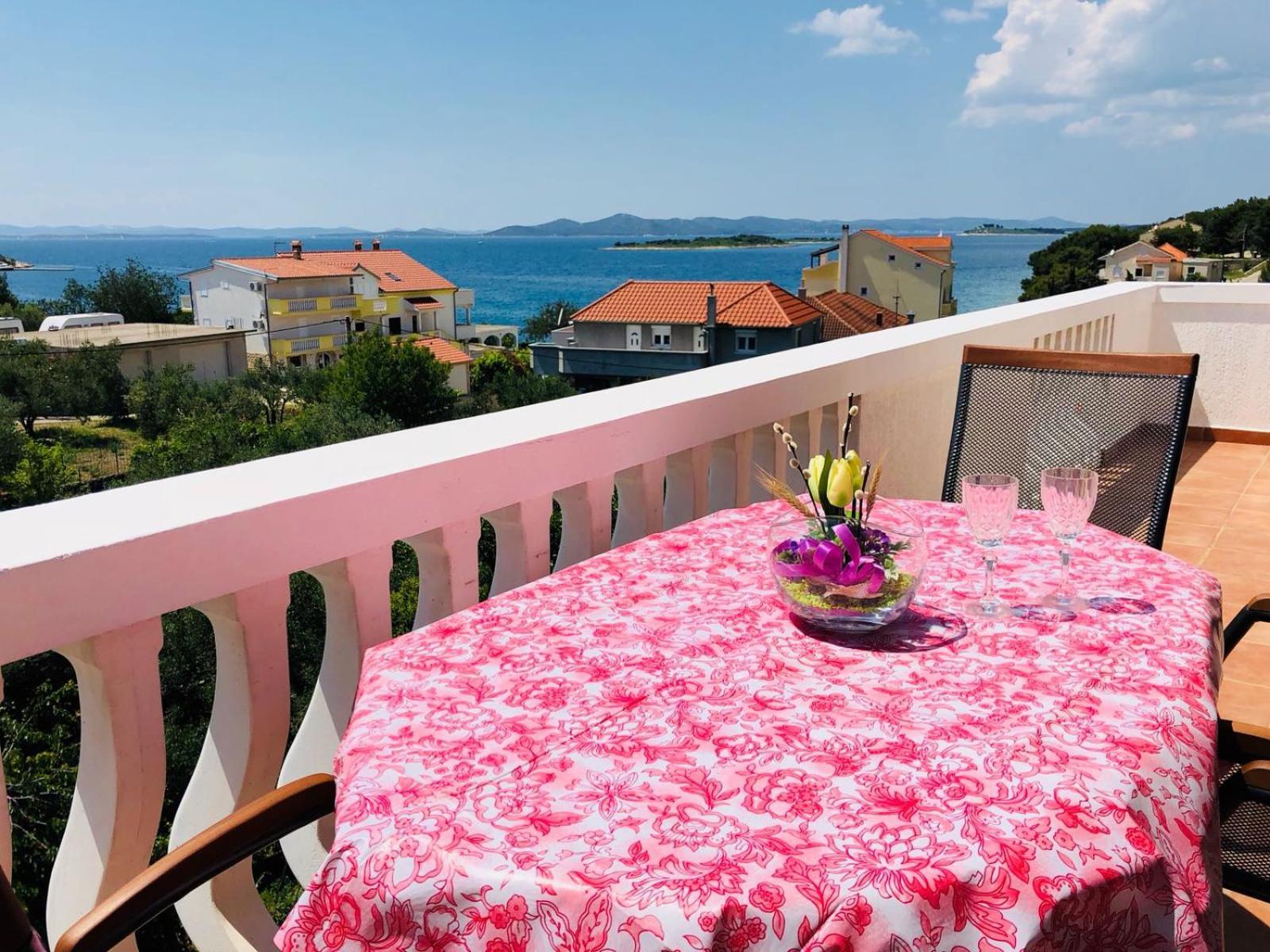 Grgo Apartments Drage Bagian luar foto